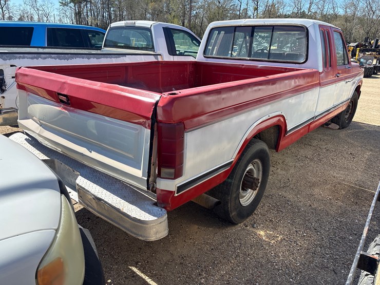 1986-ford-f250-image-3