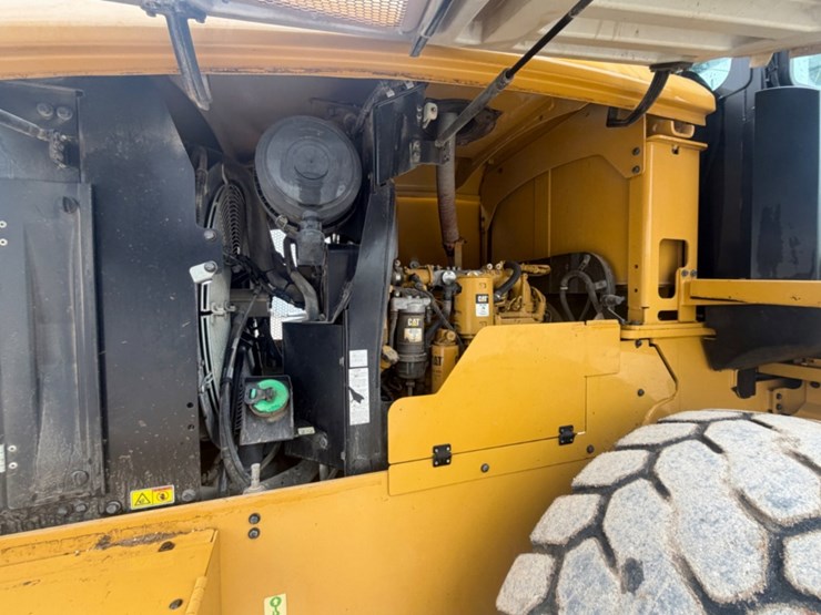 caterpillar-926m-image-10