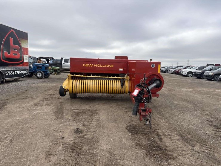 new-holland-575-image-6