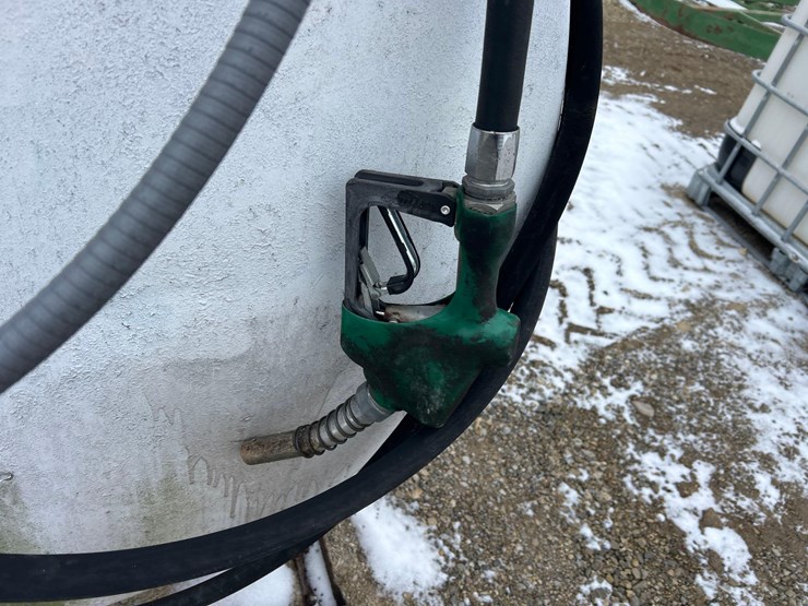 500-gallon-fuel-tank-w/-pump-image-6