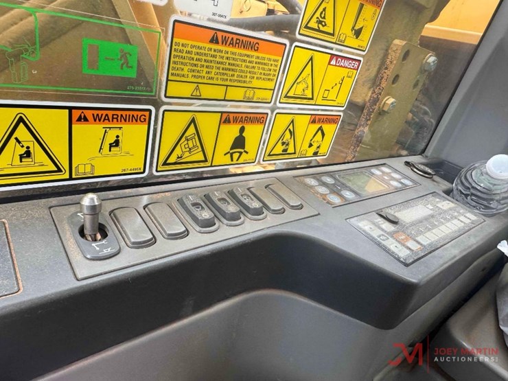 2014-caterpillar-320el-image-27