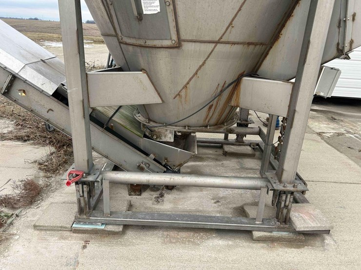 doyle-8-ton-stainless-steel-fertlizer-mixer-w/-conveyor-sells-offsite-image-9