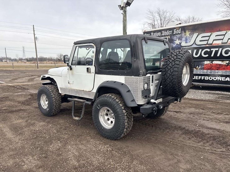 1999-jeep-wrangler-image-3