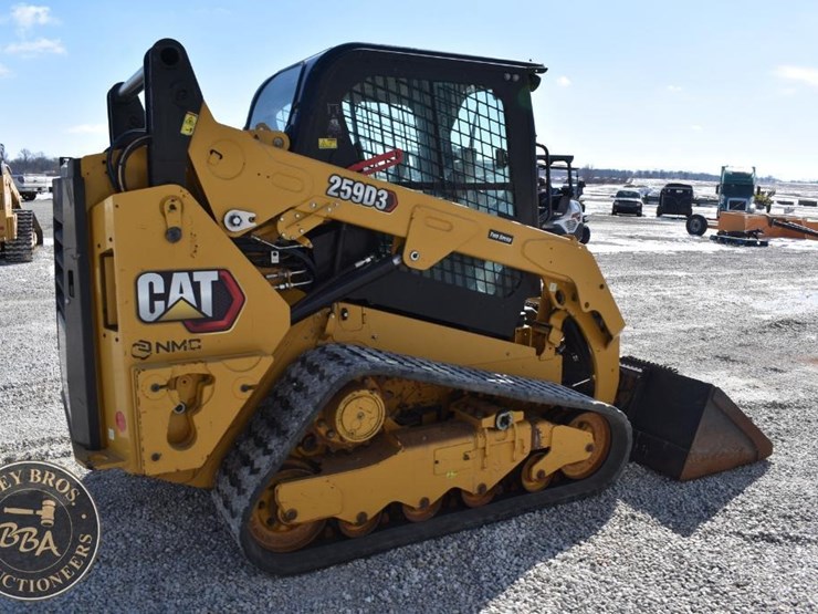 2022-caterpillar-259d3-image-14