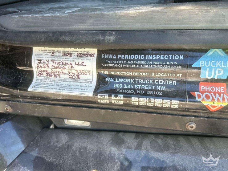 2020-peterbilt-579-image-17