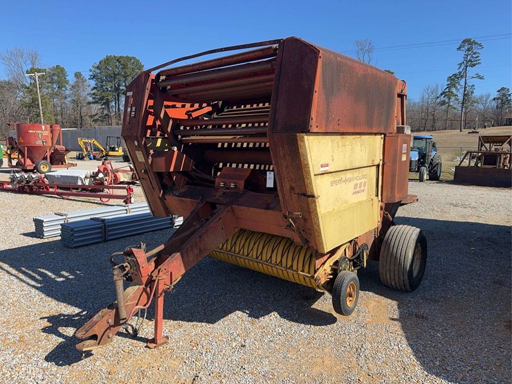 new-holland-855-image-3