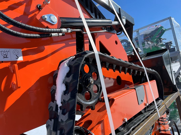 #5411-•-2025-ats-mini-skid-steer-loader-t460-image-10