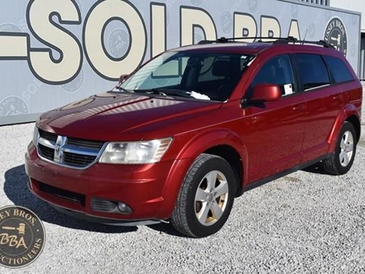 2010-dodge-journey-sxt-image-1