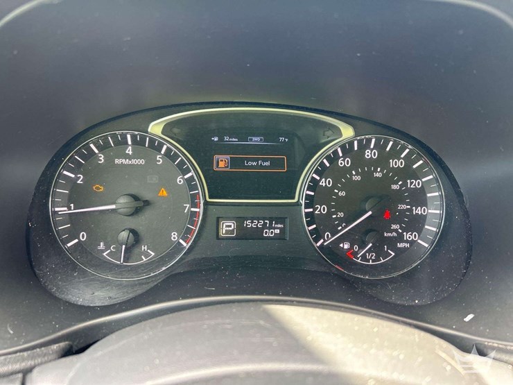 2013-nissan-pathfinder-image-18