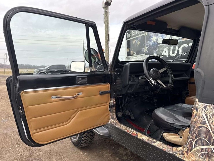 1992-jeep-wrangler-image-12