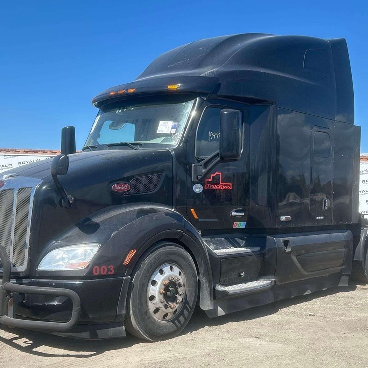 2020 PETERBILT 579