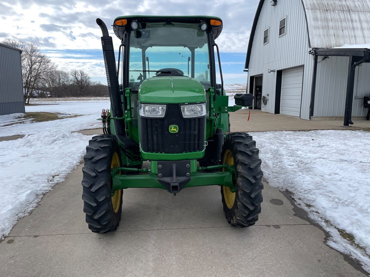 2015-john-deere-5075e-image-2