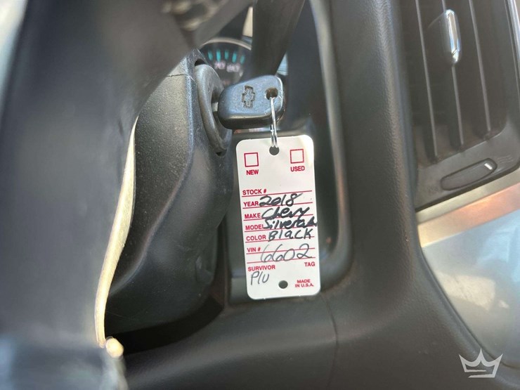 2018-chevrolet-silverado-1500-image-28