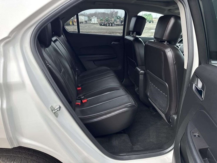 2014-chevrolet-equinox-lt-image-19