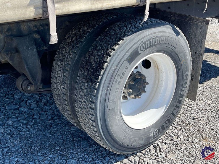 2019-freightliner-m2-s/a-box-truck-image-8