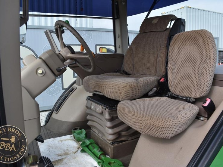 2014-john-deere-8345r-image-44