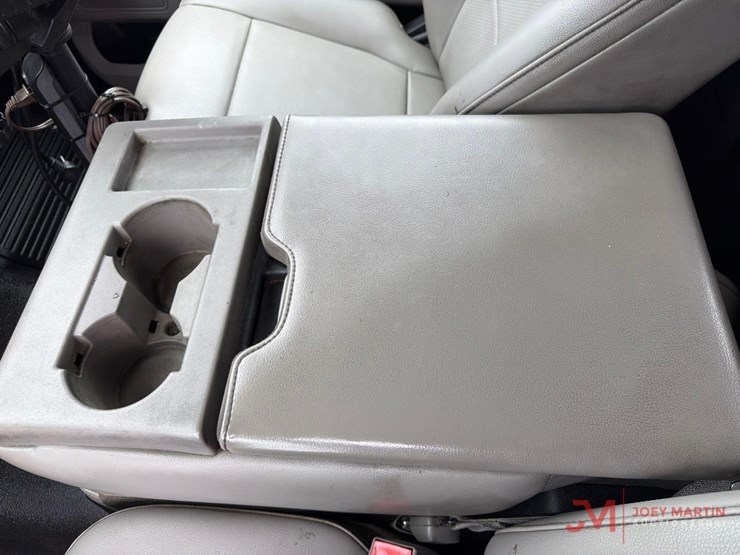 2019-ford-f350-xl-image-20