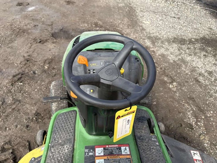 john-deere-l130-image-12
