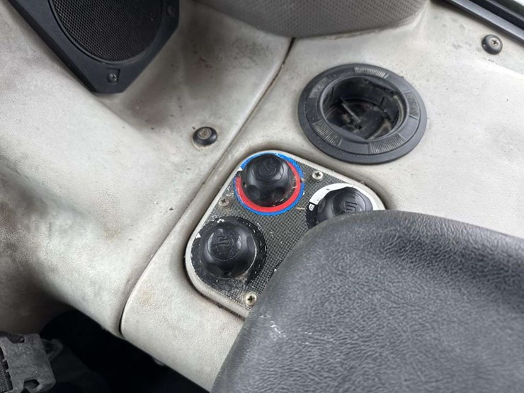 2006-case-650k-image-21