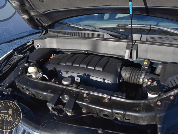 2015-buick-enclave-image-30