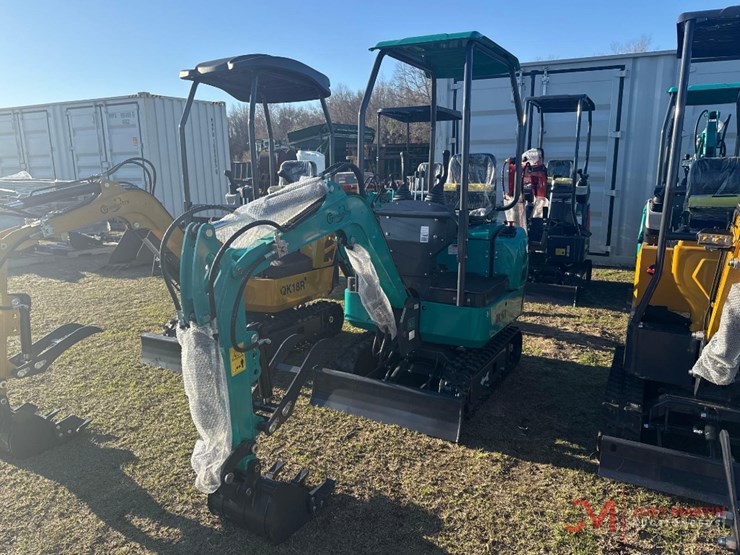 new/unused-findustryqk16r-mini-excavator-image-4