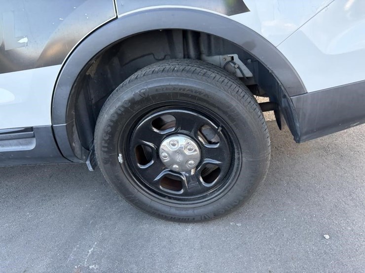 2014-ford-explorer-image-5