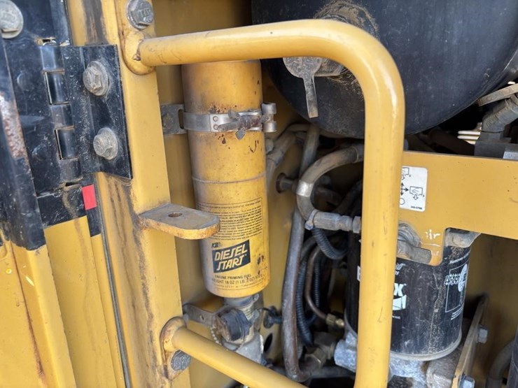 caterpillar-143h-image-63