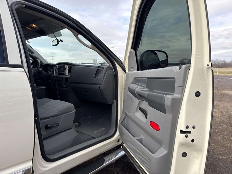 2007-dodge-ram-1500-image-19