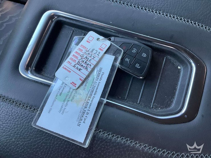 2024-gmc-yukon-denali-image-59