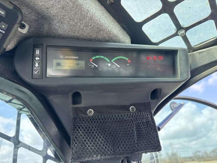 2019-deere-333g-image-18