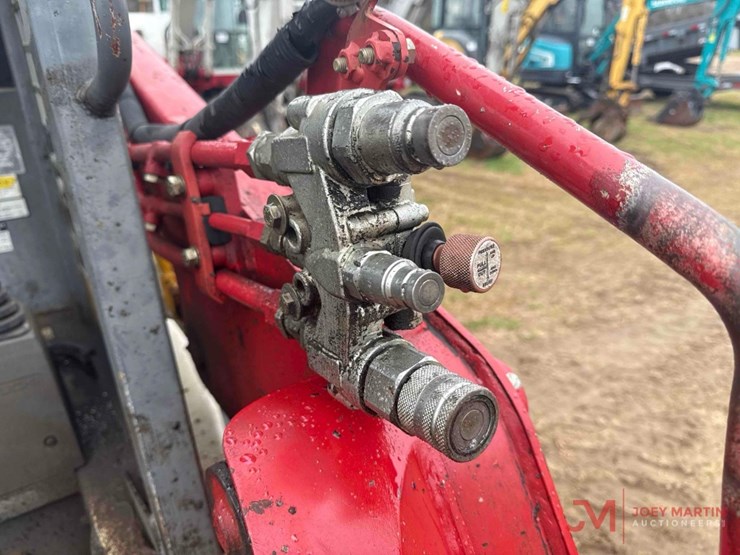 takeuchi-tl8-image-9