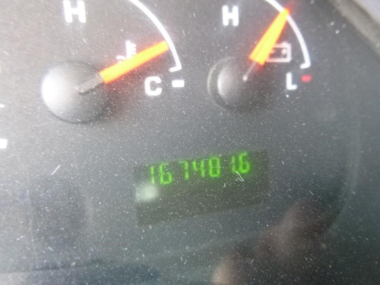 2006-ford-e350-image-23