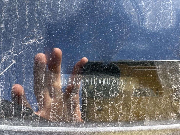 2010-nissan-rogue-image-25