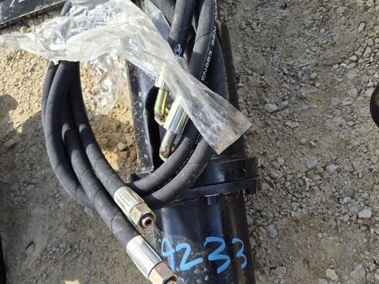 mini-excavator-auger-drive-attachment-&-auger-bits-image-1