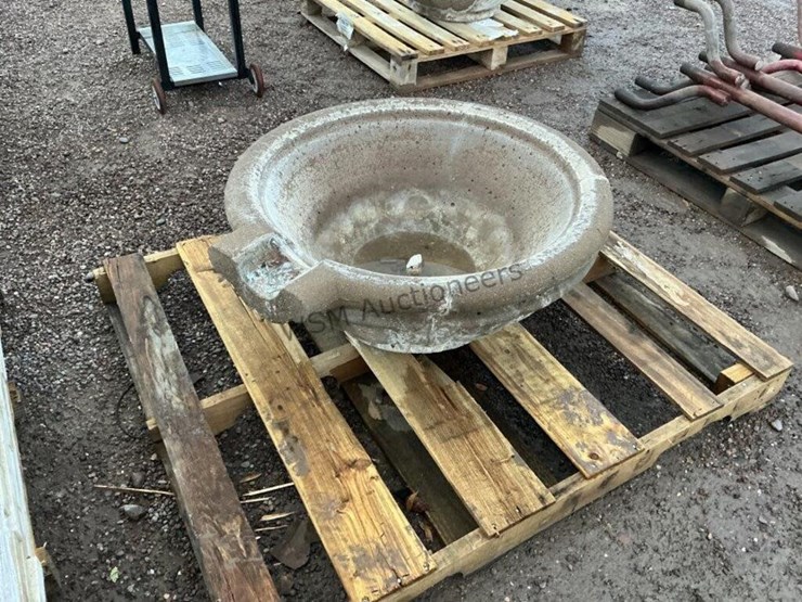 concrete-fountain-bowl-image-4