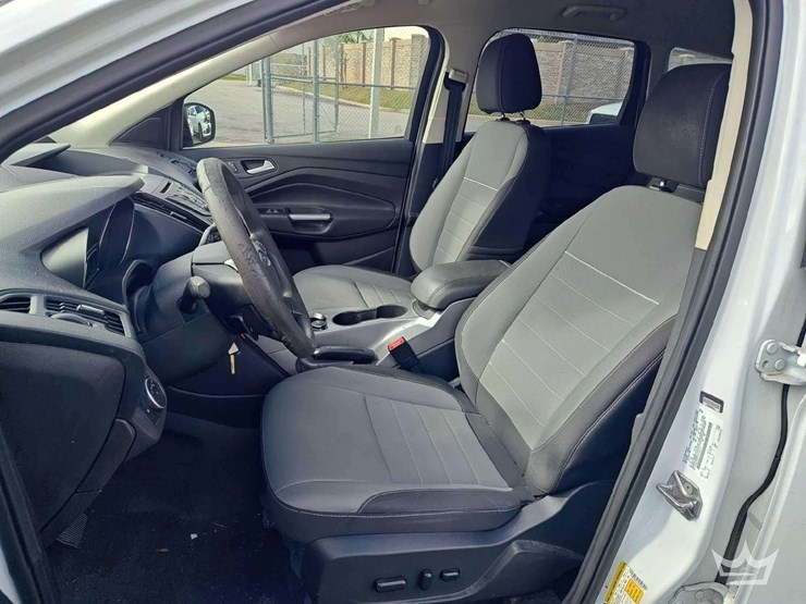 2015-ford-escape-image-26