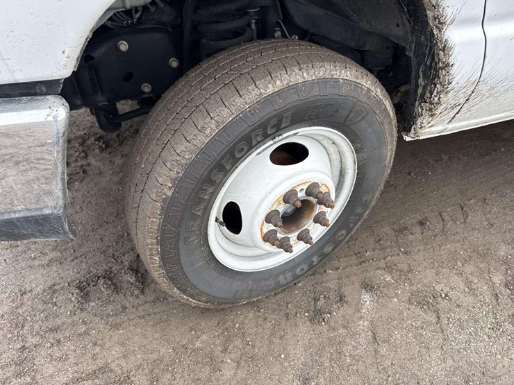 2018-ford-e450-image-8