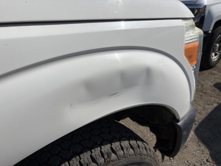 2011-ford-f250-image-38