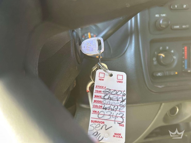 2006-chevrolet-silverado-2500hd-image-34