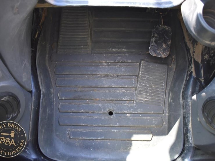 2022-caterpillar-259d3-image-49