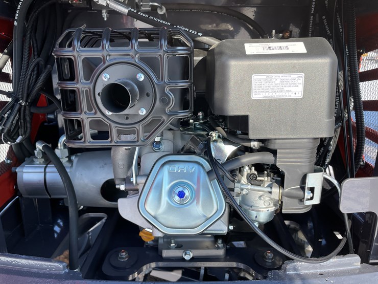 #5378-•-mx15rx-mini-excavator-image-17