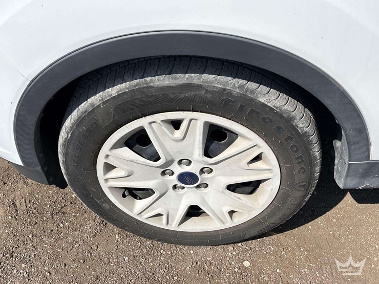 2015-ford-escape-image-21