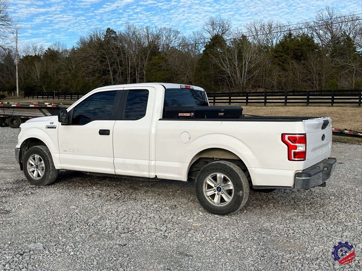 2020-ford-f150-xl-image-3