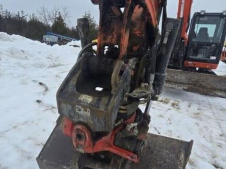 2017-kubota-kx080-4-image-27