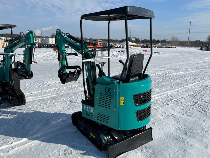 #5352-•-h15r-mini-excavator-image-5