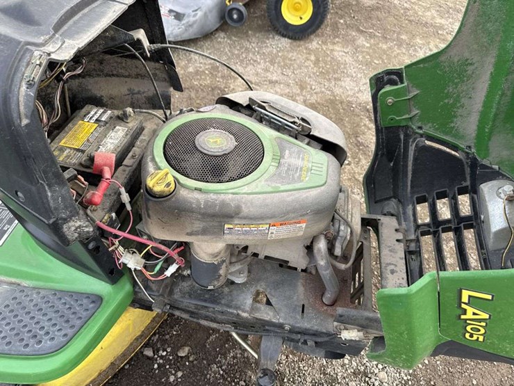 john-deere-la105-image-9