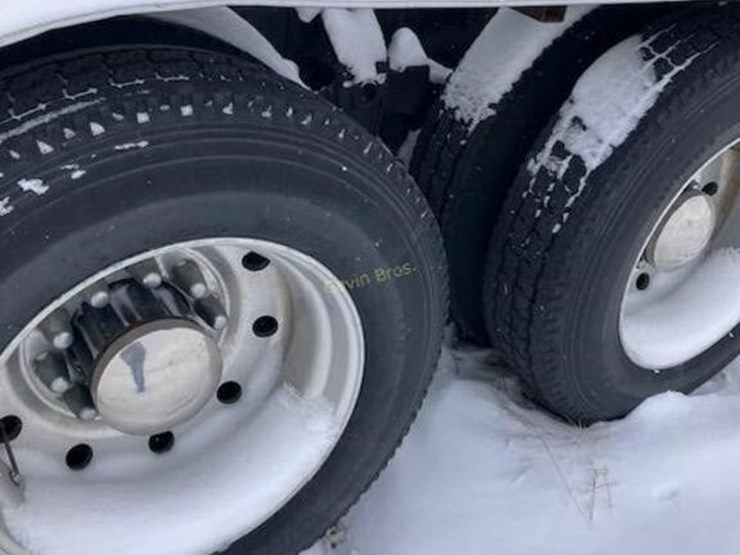 1983-marmon-110p-cab-over-engine-semi-truck-image-9