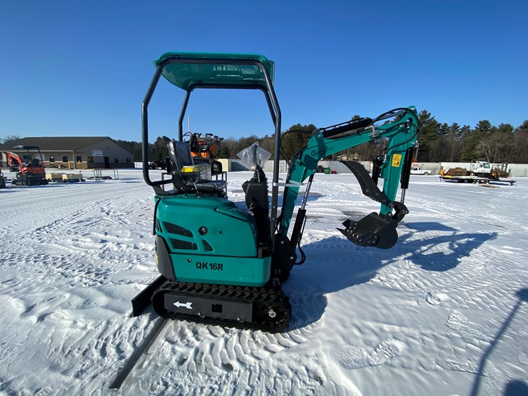 #5365-•-2026-unused-cfg-mini-excavator-image-4