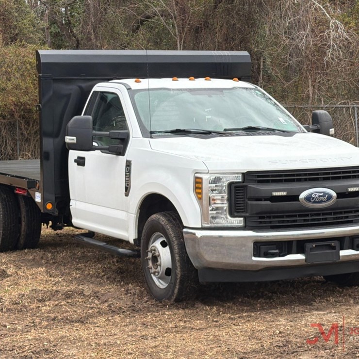 2019 FORD F350 XL