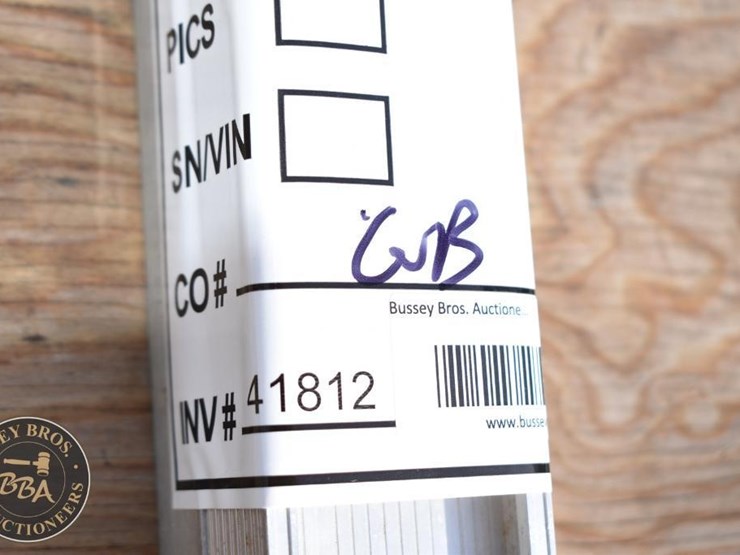 lot-of-2-4ft-levels-41812-image-3